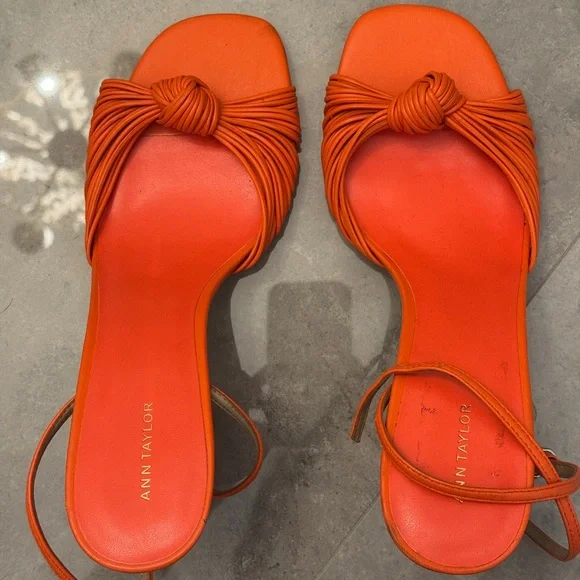 Ann Taylor Orange Heeled Sandals with Knotted Detail - Picture 5 of 6